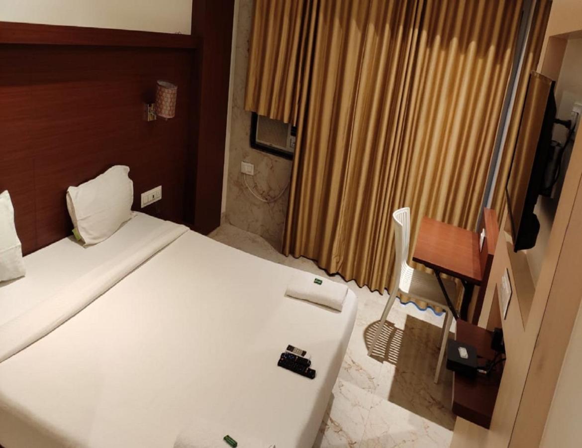 Fabhotel Spring Inn - Nr Borivali Station Malad Экстерьер фото