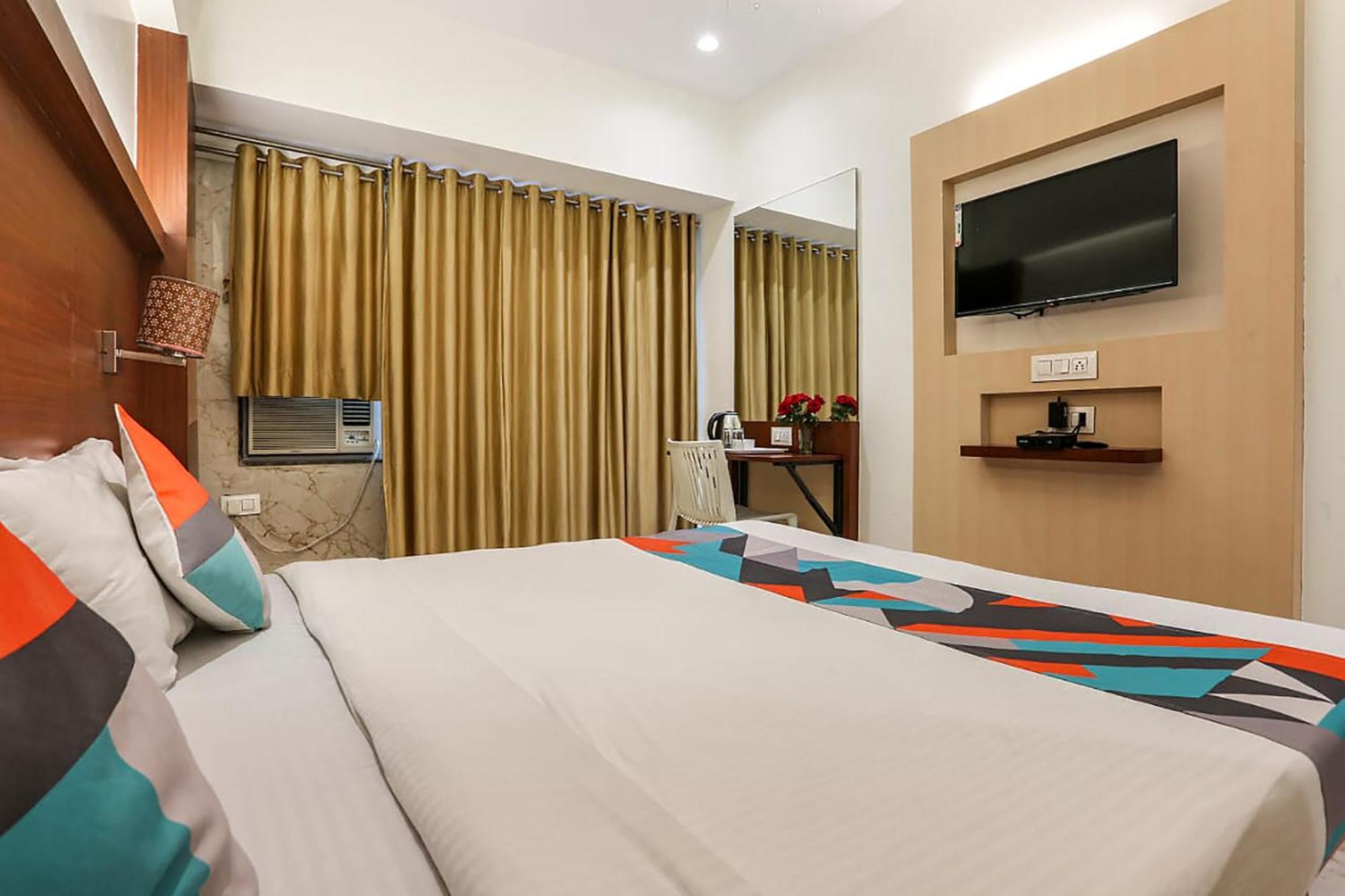 Fabhotel Spring Inn - Nr Borivali Station Malad Экстерьер фото